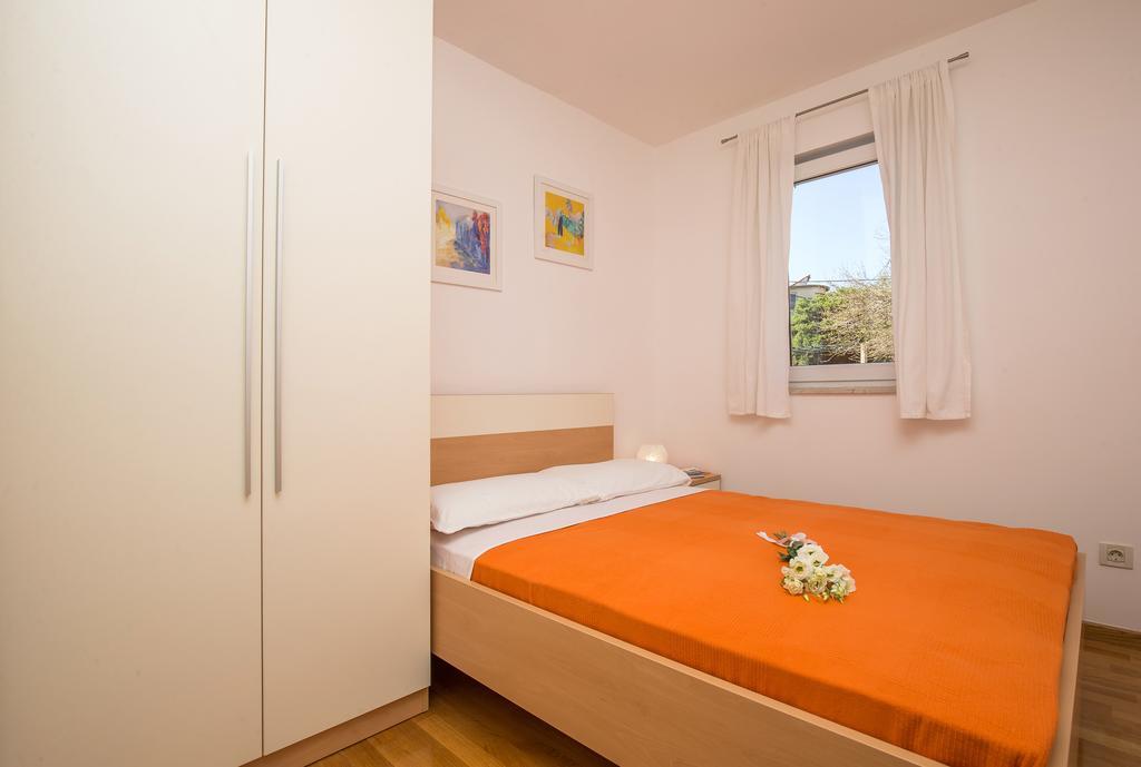 Comfortable Apartment Laura Lapad With Garage Дубровник Экстерьер фото